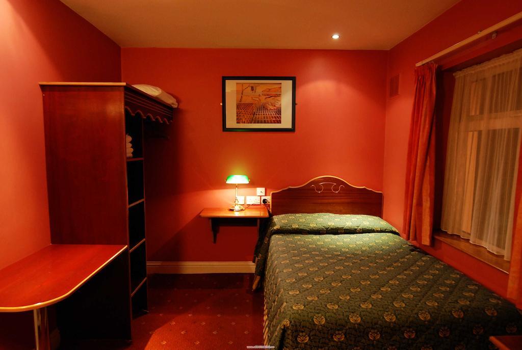 Palmerstown Lodge Дъблин Стая снимка